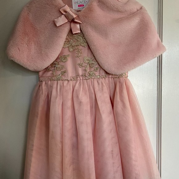 Girls dress with faux fur cape